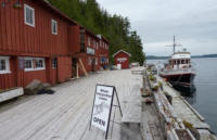 Houses on the boardwalk inTelegraph Cove